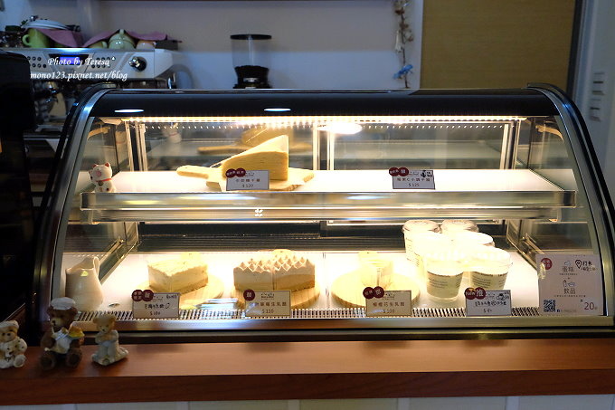 台中沙鹿︱豹．啾 BonJour甜點工作室．沙鹿地區以生乳酪和千層派為主打的手作甜點店，溫馨小巧有溫度，咖啡、花茶也好喝~ @QQ的懶骨頭