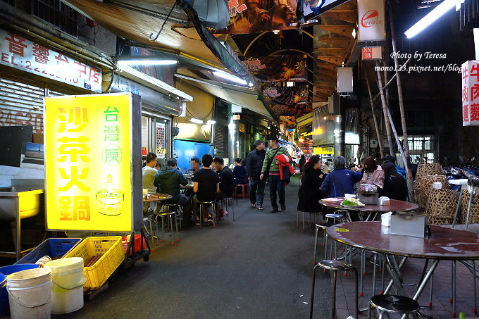 台中中區︱台灣陳沙茶．電子街裡的人氣沙茶火鍋，一賣超過30年，老闆超high也是店裡的一大賣點，近舊台中火車站 @QQ的懶骨頭