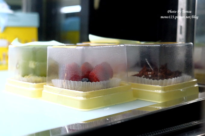 台中豐原︱917蛋糕室．以女兒生日而命名的甜點工作室，除了甜點還有客製化蛋糕，季節限定的草莓塔晚來吃不到 @QQ的懶骨頭