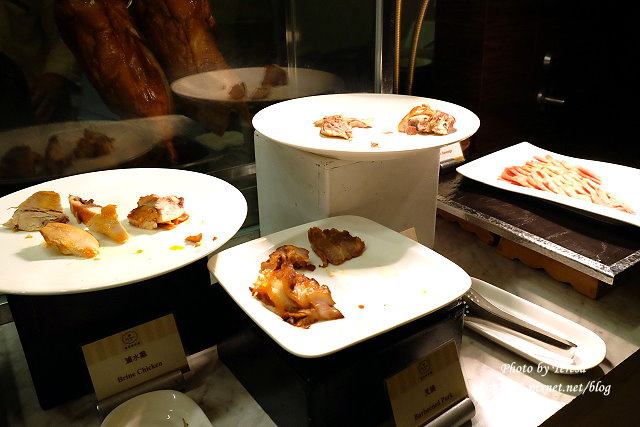 台中西屯︱裕元花園酒店 溫莎咖啡廳．平日午餐buffet吃到飽 @QQ的懶骨頭