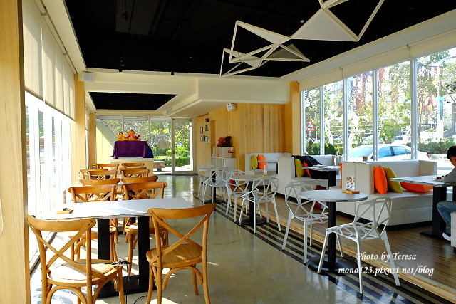 【台中南屯．下午茶】Cafe` Lounge ．潮港城集團咖啡品牌，環境寬敞舒適，很適合坐下來喝咖啡聊事非… @QQ的懶骨頭