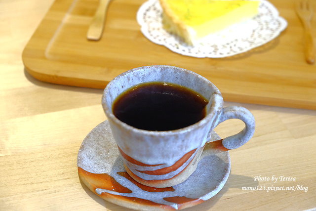台中北屯︱肆零陸 咖啡．擂茶．手作點心．大坑新開幕的咖啡館，以自家出產的擂茶為主題，非常的有特色 @QQ的懶骨頭