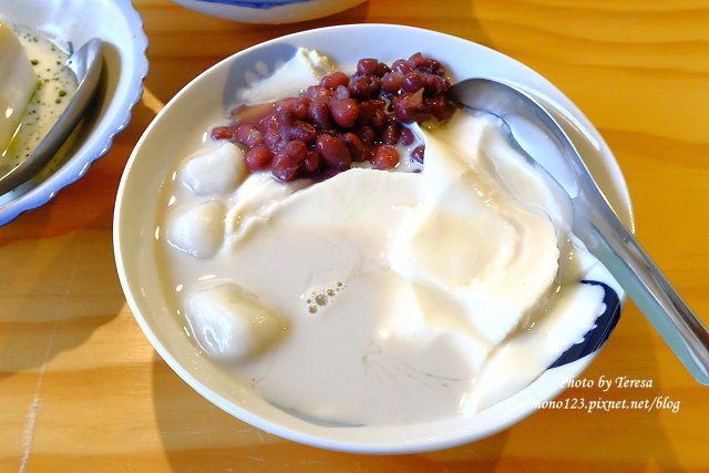 【台中西區．豆花】美軍豆乳冰．標榜使用100%台灣黃豆製成的豆漿、豆花，果真是濃、醇、香~ @QQ的懶骨頭