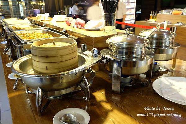 台中西屯︱瑪奇卡菲MAJI Cafe．主餐+buffet還有現點義大利吃到飽(已歇業) @QQ的懶骨頭