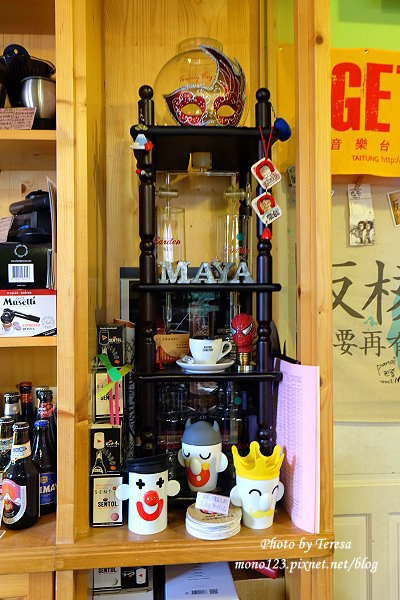 【新竹】馬雅烘培咖啡館．隱身在民宅裡的咖啡館，空間雖小但溫馨，有著濃濃的咖啡香 @QQ的懶骨頭