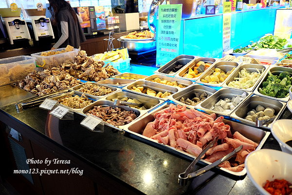 台中西屯︱御羊樓羊肉爐吃到飽，羊肉吃到飽，菜色多樣化，在牛排館吃羊肉爐夠特別了吧~(已歇業) @QQ的懶骨頭