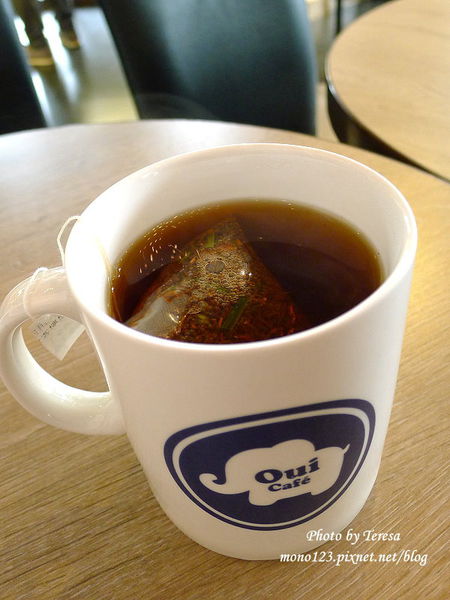 【台中南屯區．早午餐】Oui Cafe 好咖啡．咖啡好喝，鬆餅好吃，早午餐也不錯 @QQ的懶骨頭