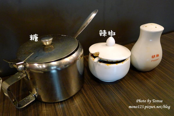 【台中西區．港式料理】哄供茶餐廳．香港主廚親自坐鎮，好吃的茶餐廳推薦(已歇業) @QQ的懶骨頭