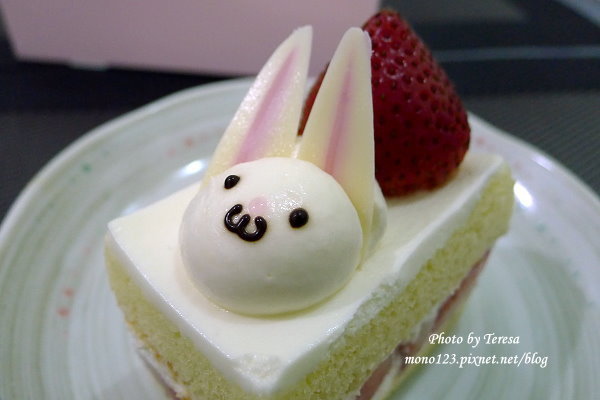 【台中西區．甜點】月の戀人Moon Lovers．好吃又可愛的兔子蛋糕 @QQ的懶骨頭