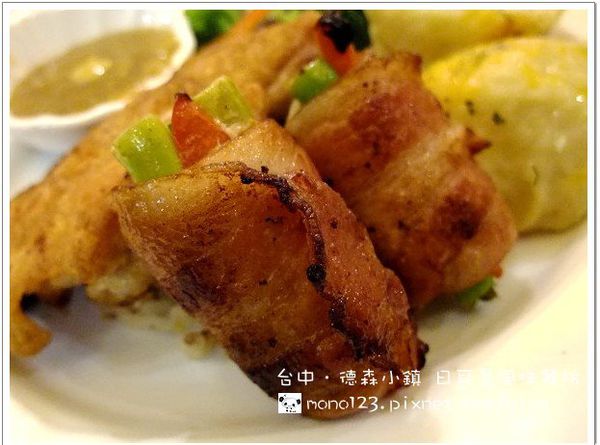 台中北區︱德森小鎮 日耳曼風味餐坊．好吃的脆皮德國豬腳 @QQ的懶骨頭