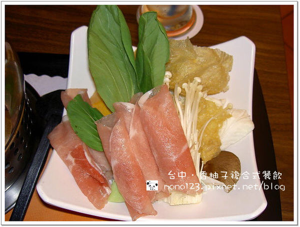 【台中北屯．複合式餐廳】香柚子複合式餐飲(已歇業) @QQ的懶骨頭