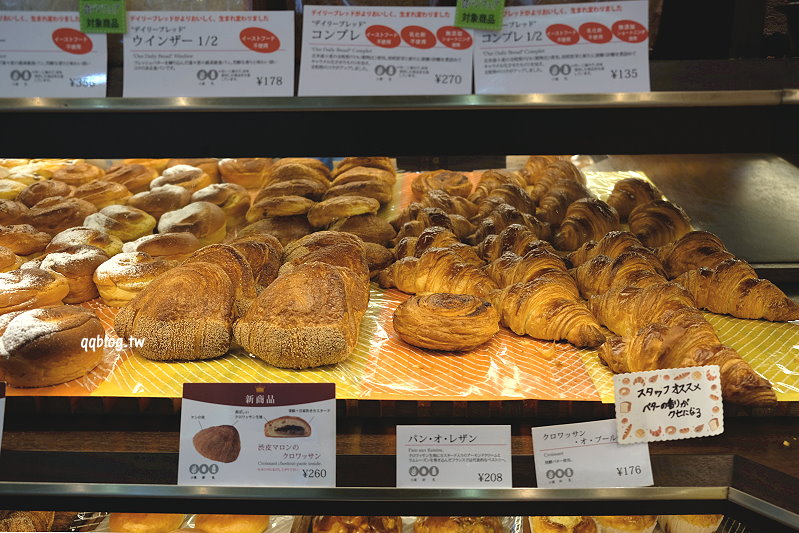 日本京都｜進々堂(進進堂)麵包店．京都車站外的美味麵包店，鬆軟香Q好好吃，當早餐或是下午茶點心都很適合 @QQ的懶骨頭
