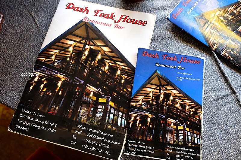 泰國清邁︱Dash!Teak House Restaurant and Bar．提供傳統蘭納風味的泰式料理，晚上變身為小酒館，古城區美食推薦 @QQ的懶骨頭