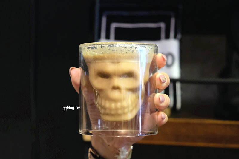 泰國清邁︱Ristr8to．咖啡拉花比賽常勝軍，尼曼路好喝咖啡推薦 @QQ的懶骨頭