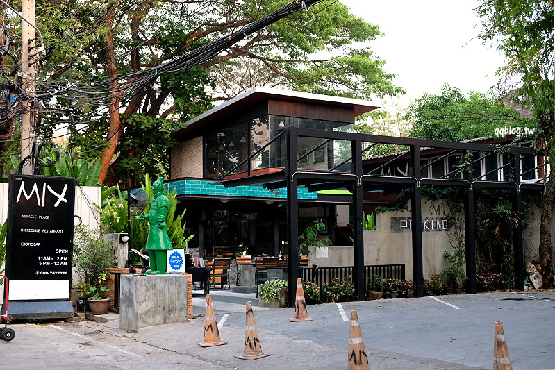 泰國清邁住宿︱清邁尼曼藝術畫廊飯店 Art Mai Gallery Nimman Hotel ，尼曼市區以當代藝術為主題的飯店，距離尼曼Maya百貨步行只要5分鐘 @QQ的懶骨頭