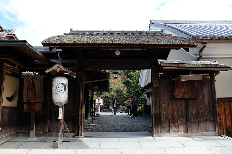 日本京都︱清水寺、二寧坂星巴克、石塀小路、八坂神社、花見小路，散步巡禮走一圈 @QQ的懶骨頭