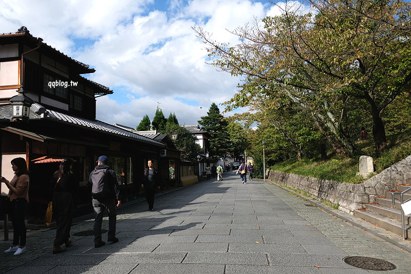 日本京都︱清水寺、二寧坂星巴克、石塀小路、八坂神社、花見小路，散步巡禮走一圈 @QQ的懶骨頭