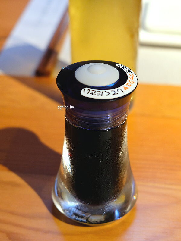 台中西區︱一笈壽司．輕井澤集團的最新品牌，環境寬敞舒適，主打平價壽司，點滿5個圓盤還可以玩戳戳樂 @QQ的懶骨頭