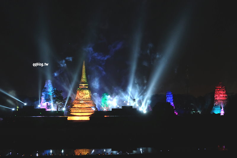 泰國大城︱大城世界遺產節，回到古代逛夜市，在古蹟裡感受熱鬧的燈光視覺感受歡樂場景，泰劇天生一對拍攝地 @QQ的懶骨頭