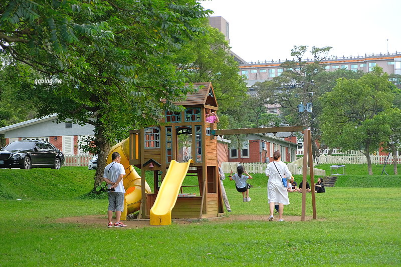 台北住宿︱陽明山美國渡假村．美軍宿舍群改建的渡假村，不用飛出國就可以體驗80年代的美式居住風格，近文化大學 @QQ的懶骨頭