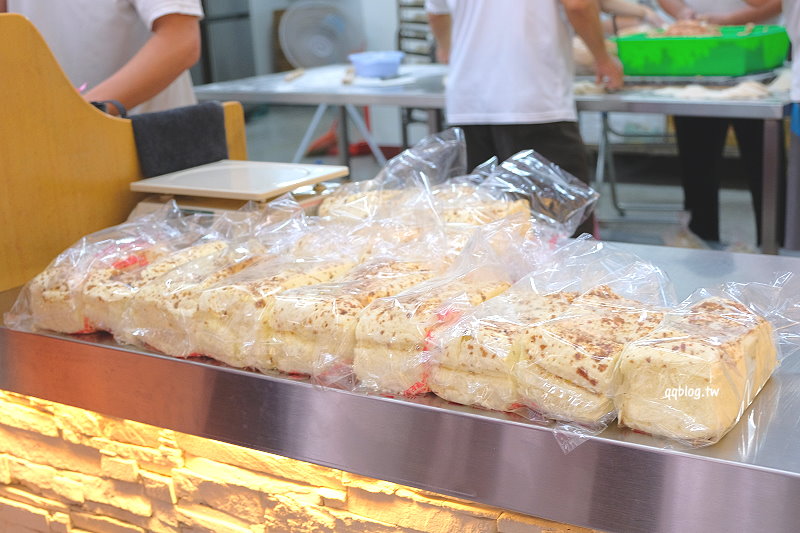 彰化鹿港︱老龍師肉包．皮薄軟Q肉餡香，是會讓人想念的好吃包子 @QQ的懶骨頭
