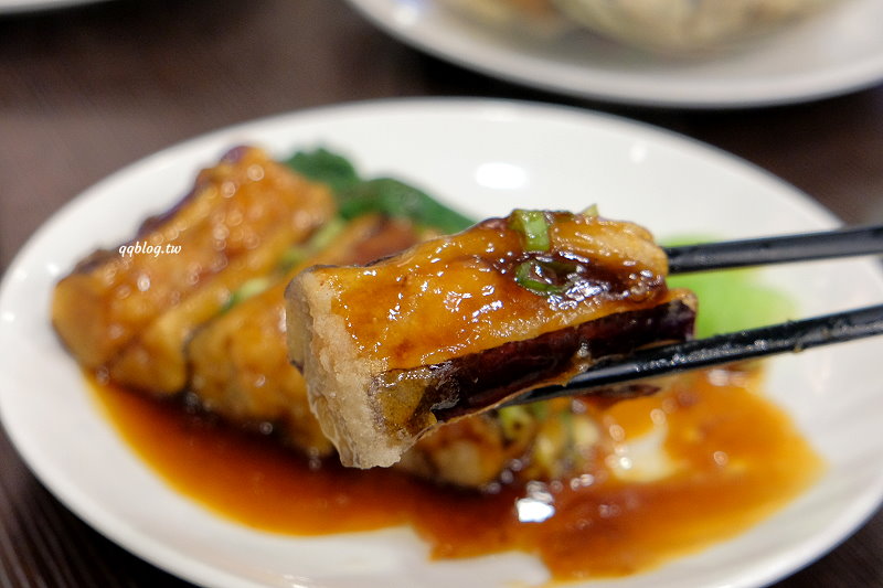 台中東勢︱阿木大眾餐館．營業超過60年的老字號餐館，招牌芋泥鴨方必點 @QQ的懶骨頭