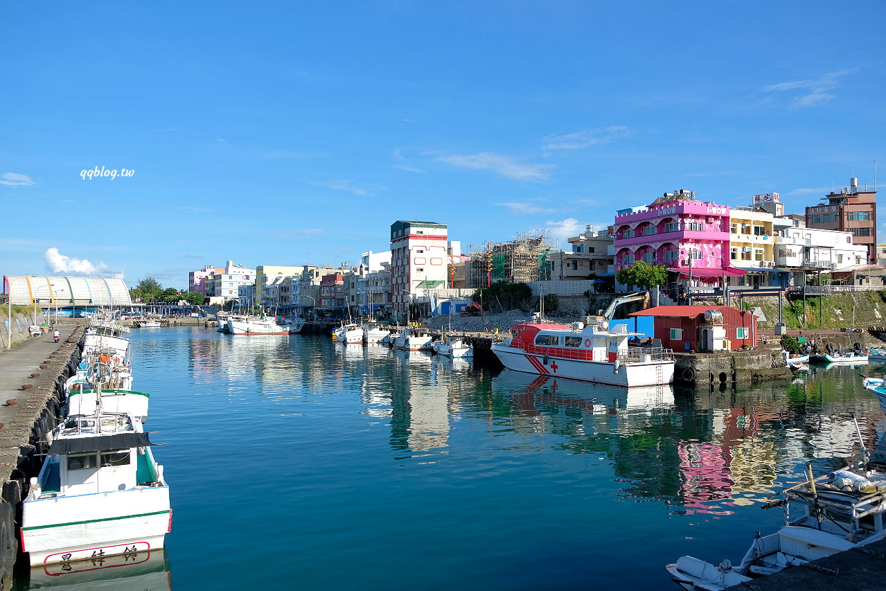 屏東琉球 花瓶石 礁岩地形特殊景觀 也是觀看海龜和浮潛的地點 Qq的懶骨頭