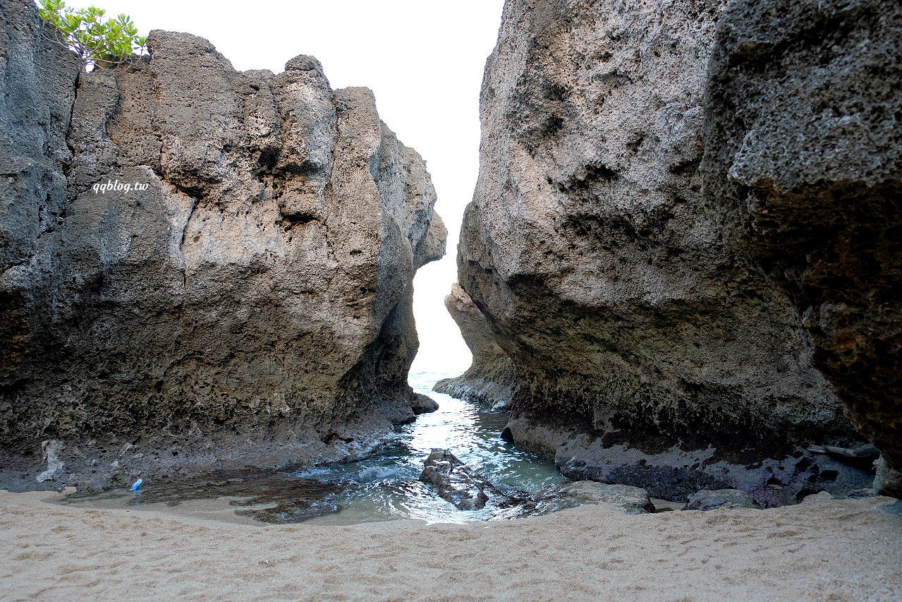 屏東琉球︱龍蝦洞．海蝕侵襲後的特殊地形，拍網美照很可以 @QQ的懶骨頭