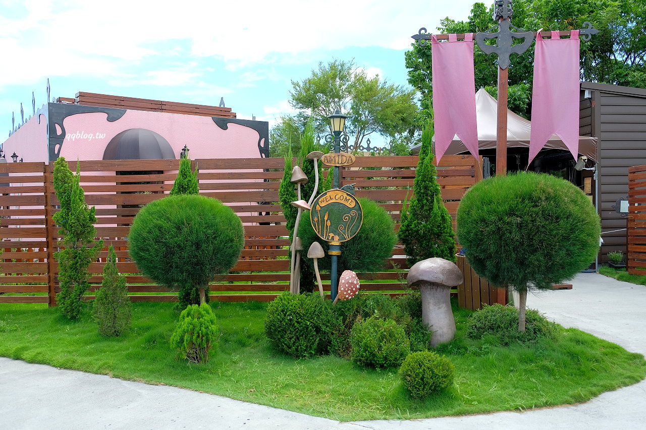 屏東新埤︱艾米達精靈谷茶樹莊園．小而美的精靈谷園區，很有童話世界氛圍 @QQ的懶骨頭