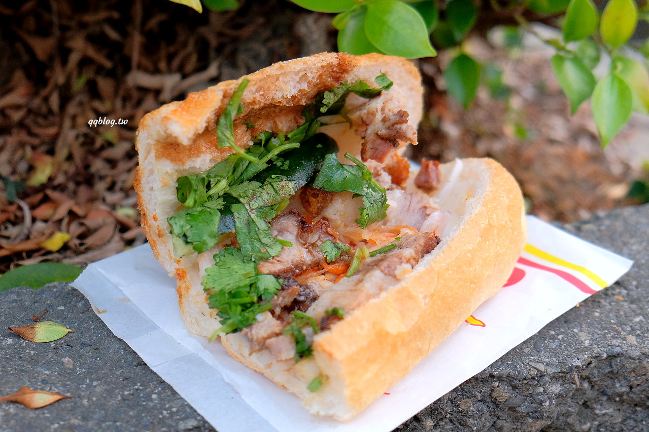 台中豐原 Lo Banh Mi Pasteur 豐原越南法國麵包工藝 口味清爽無負擔 一個就可以吃好飽 Qq的懶骨頭