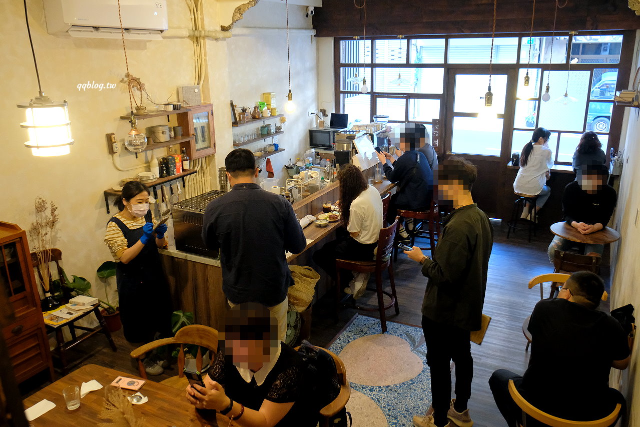 台南東區︱粼粼．咖啡．日常料理，台南東區巷內的老屋咖啡館，有點低調又有點日本味 @QQ的懶骨頭