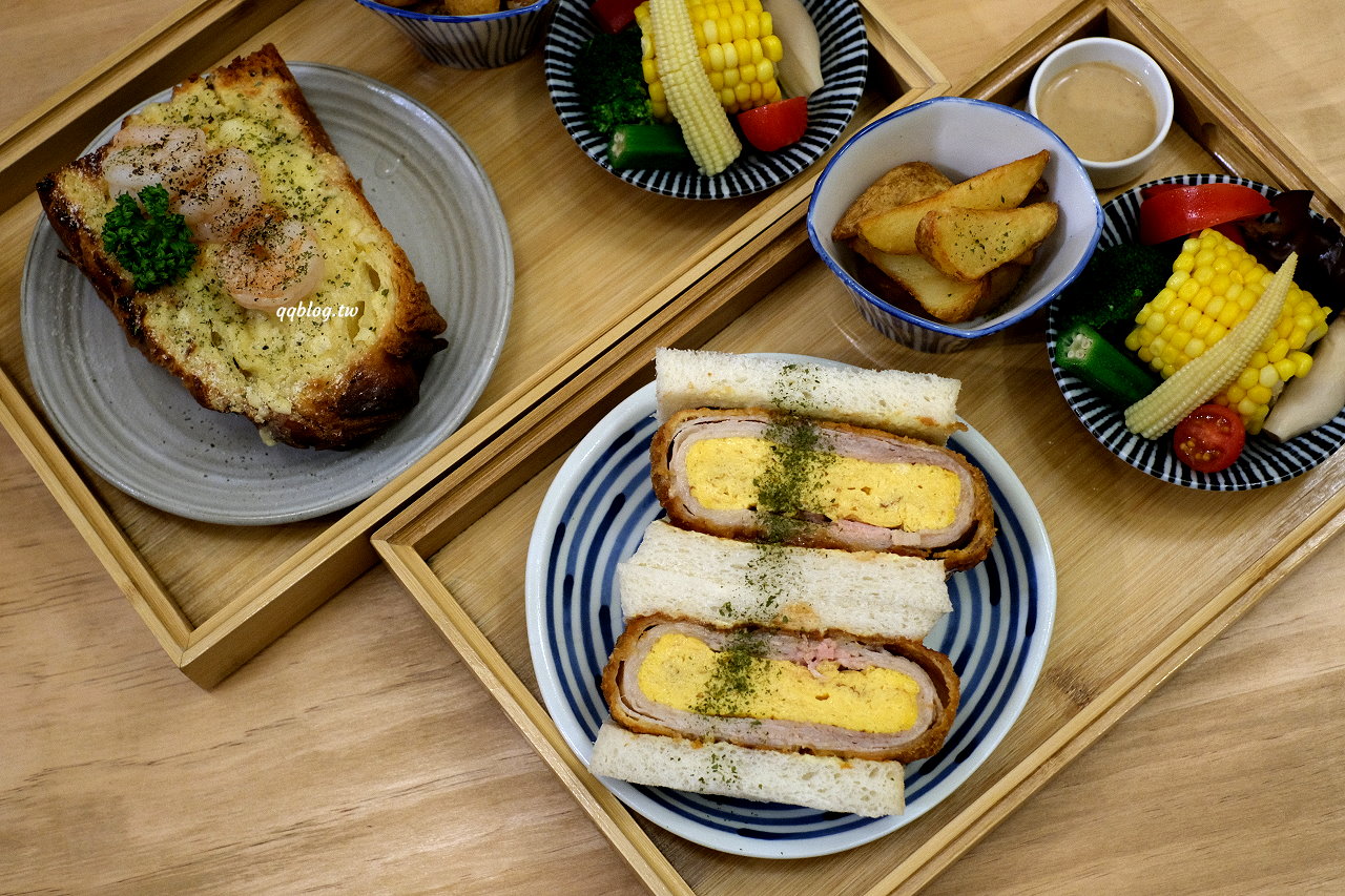 台中西區︱一人一伴 ともだち ．日式文青風格老宅早午餐，近台中教育大學 @QQ的懶骨頭