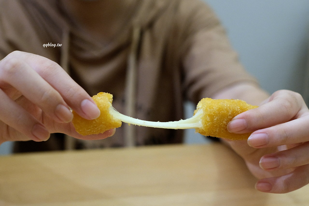 台中西區︱一人一伴 ともだち ．日式文青風格老宅早午餐，近台中教育大學 @QQ的懶骨頭