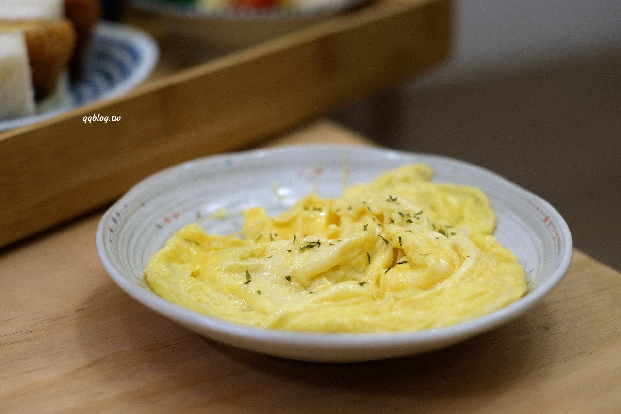 台中西區︱一人一伴 ともだち ．日式文青風格老宅早午餐，近台中教育大學 @QQ的懶骨頭