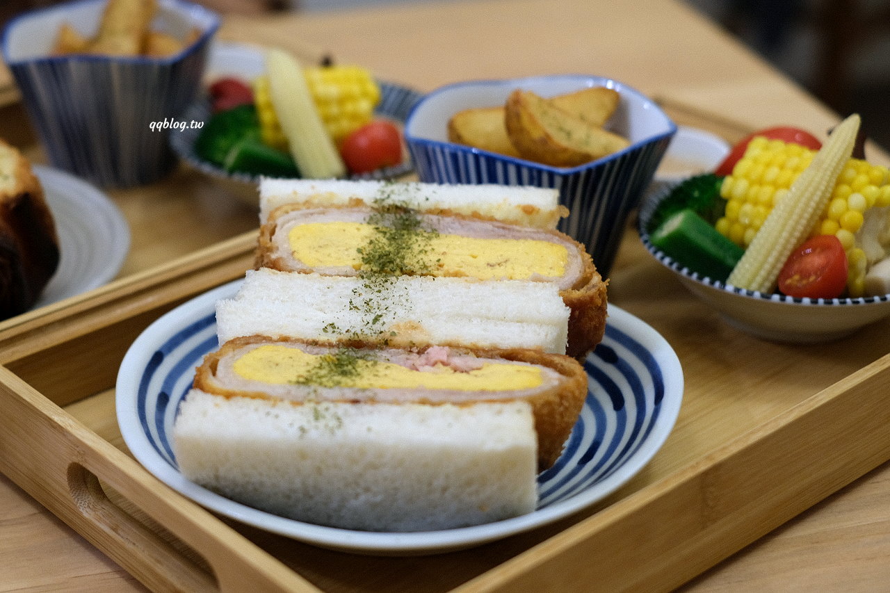 台中西區︱一人一伴 ともだち ．日式文青風格老宅早午餐，近台中教育大學 @QQ的懶骨頭