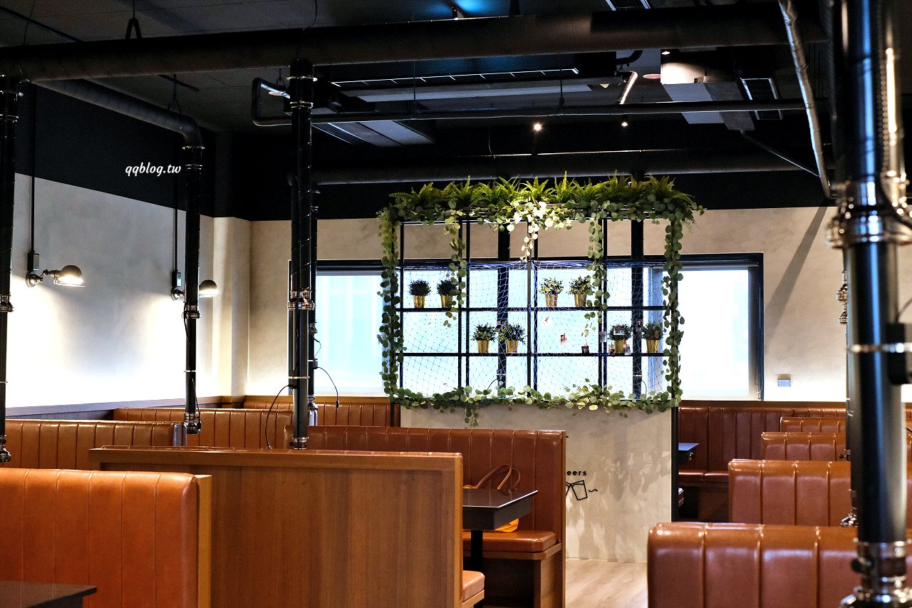 台中南屯︱燒肉滋滋ZIZI．韓式咖啡廳風格的燒肉店，質感升級、餐點好吃，近南屯交流道 @QQ的懶骨頭