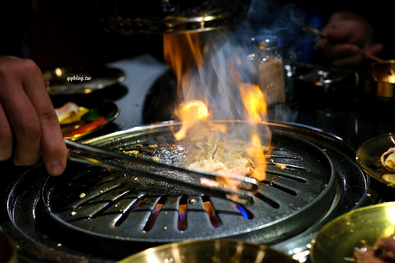 台中南屯︱燒肉滋滋ZIZI．韓式咖啡廳風格的燒肉店，質感升級、餐點好吃，近南屯交流道 @QQ的懶骨頭