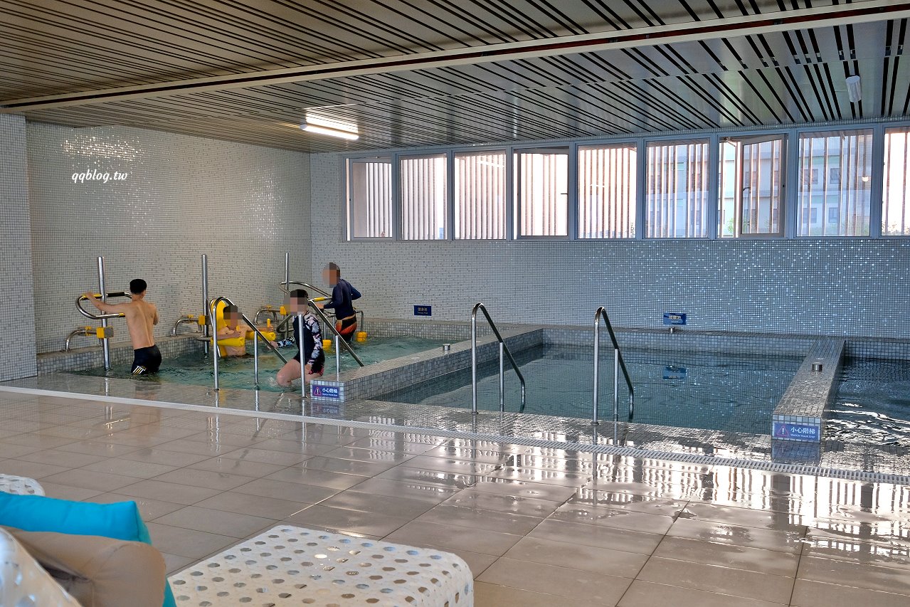 台南安平住宿︱福爾摩沙遊艇酒店．擁有絕佳視野的無邊際游泳池、豐富早餐 @QQ的懶骨頭