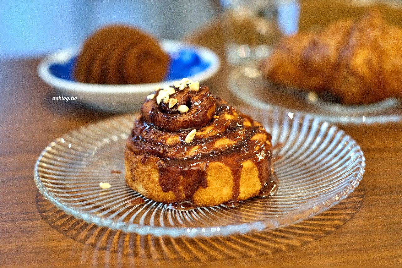 台南中西區︱伯虎在旗樓．恆春超人氣名店台南分店在蝸牛巷裡，專賣肉桂捲、可頌和可麗露(已歇業) @QQ的懶骨頭