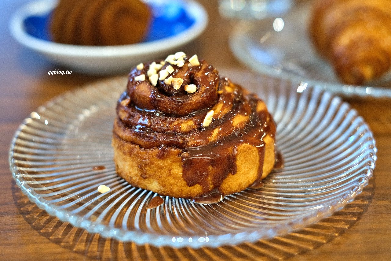 台南中西區︱伯虎在旗樓．恆春超人氣名店台南分店在蝸牛巷裡，專賣肉桂捲、可頌和可麗露(已歇業) @QQ的懶骨頭