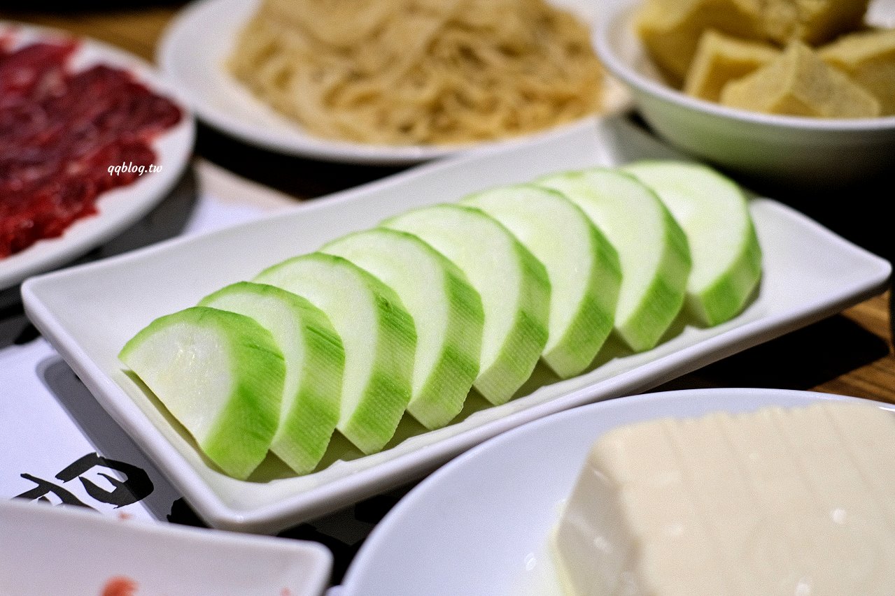 台中北屯︱尚牛二館，台中也有溫體牛肉湯，每天現宰直送最新鮮，2020年米其林必比登推薦 @QQ的懶骨頭