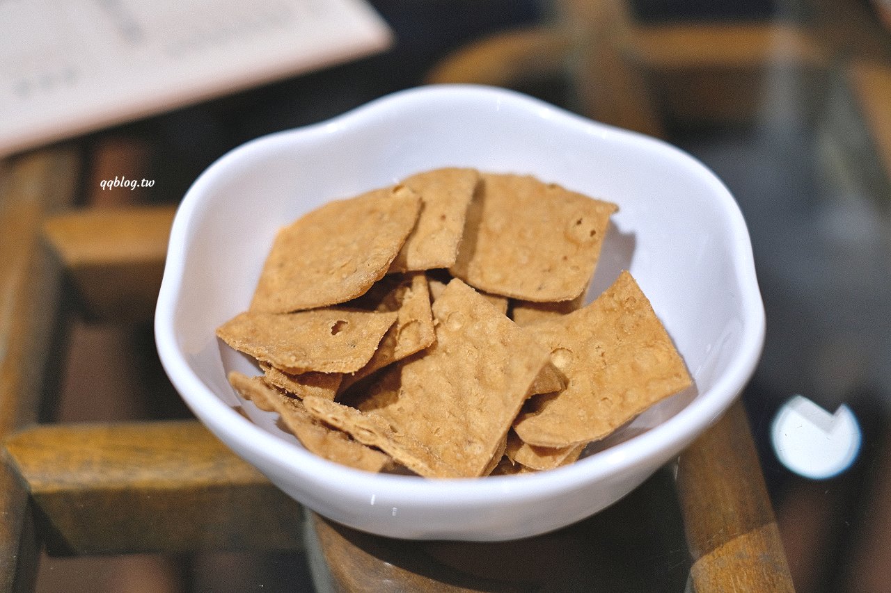 台中北屯︱耕讀園書香茶坊@民俗公園店．古色古香氛圍感十足的用餐環境，越夜越美麗 @QQ的懶骨頭