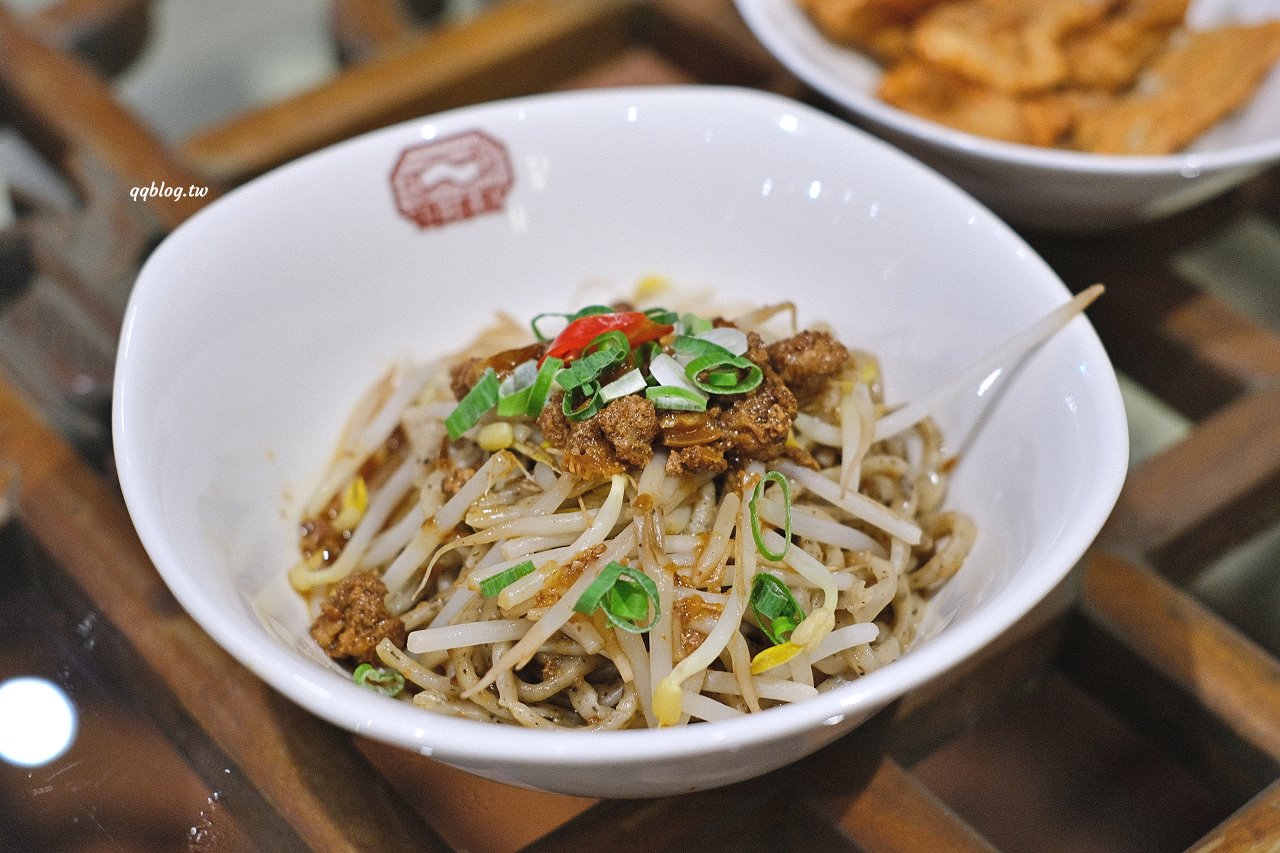 台中北屯︱耕讀園書香茶坊@民俗公園店．古色古香氛圍感十足的用餐環境，越夜越美麗 @QQ的懶骨頭