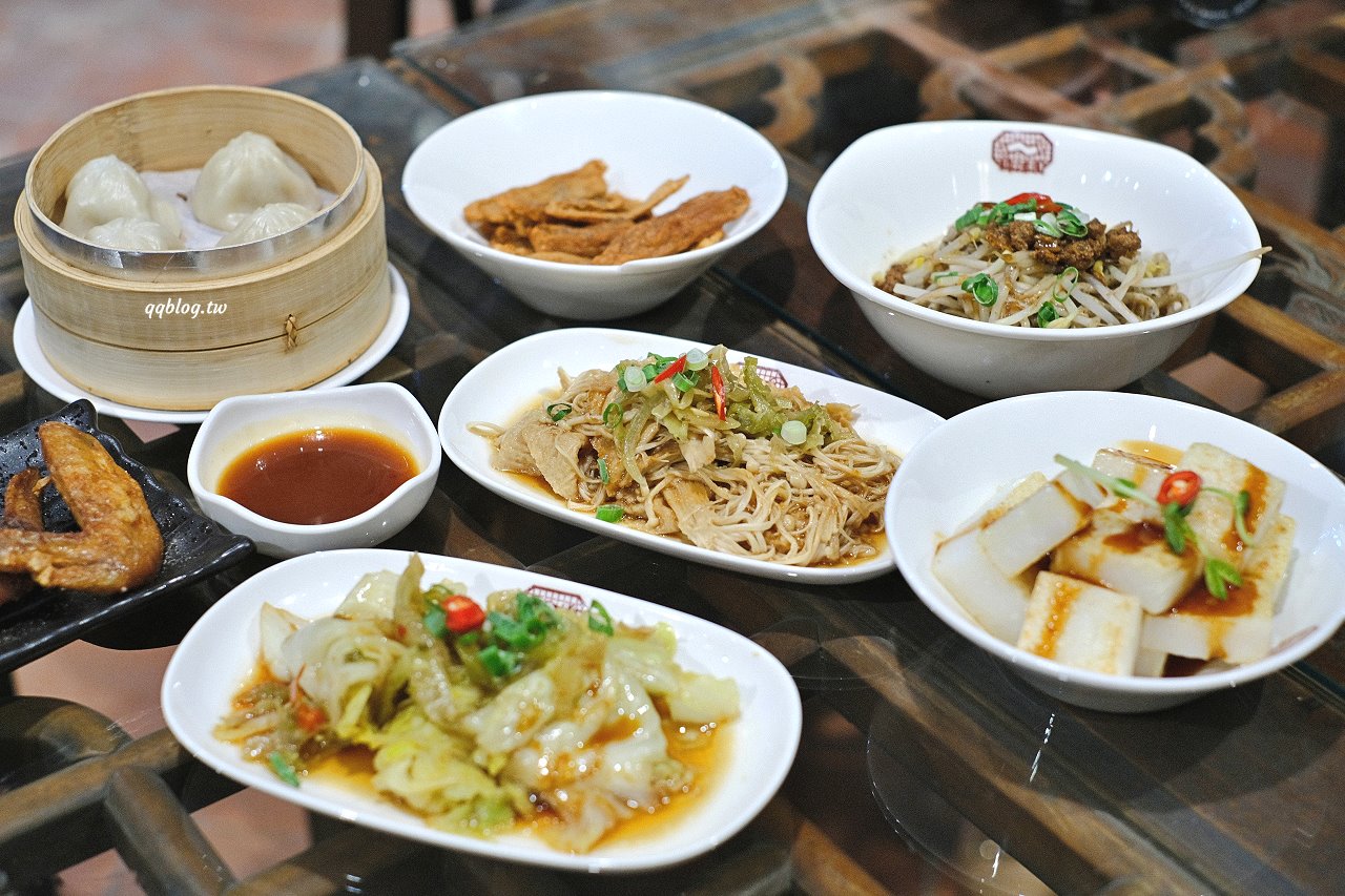台中北屯︱耕讀園書香茶坊@民俗公園店．古色古香氛圍感十足的用餐環境，越夜越美麗 @QQ的懶骨頭