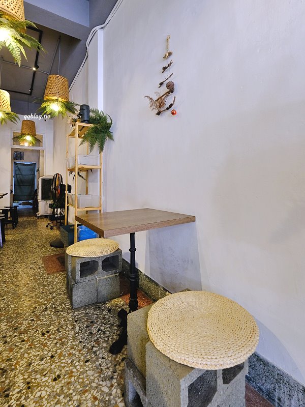 台中豐原︱木林森早午餐．充滿綠意的全天候早午餐，餐點選擇性多，口味也很好 @QQ的懶骨頭