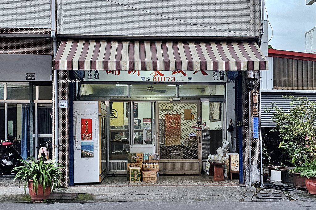 台東關山︱火盛製餅舖．在地營業超過50年的麵包店，爆炸多紅豆吐司必買 @QQ的懶骨頭