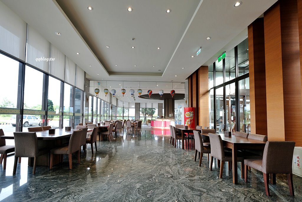 台東住宿︱凱旋星光酒店．台東最靠海的飯店，24小時點心吧，離各個景點都很方便 @QQ的懶骨頭