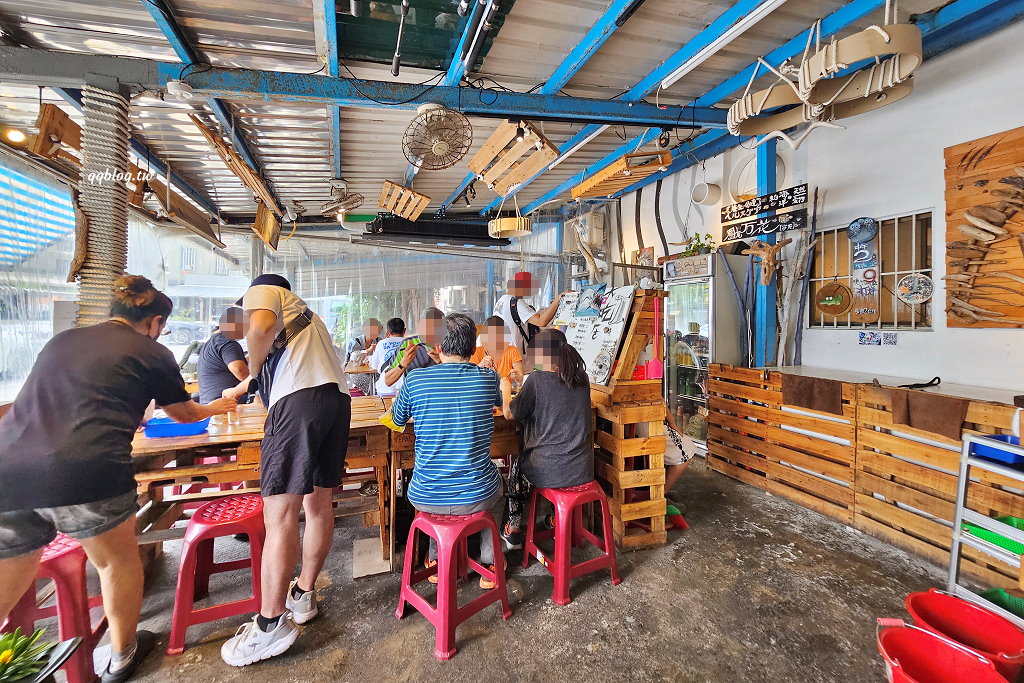 基隆︱渡船頭 阿信ㄟ灶咖．正濱漁港附近超人氣海鮮餐廳，價格平實道道好吃 @QQ的懶骨頭