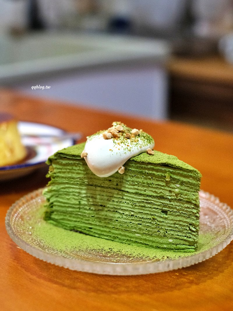 台中西區︱多美咖啡．沒有名字的咖啡館有名字了，轉身變成氛圍感十足的咖啡館 @QQ的懶骨頭