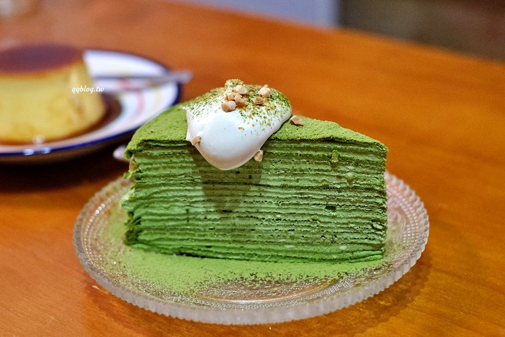 台中西區︱多美咖啡．沒有名字的咖啡館有名字了，轉身變成氛圍感十足的咖啡館 @QQ的懶骨頭